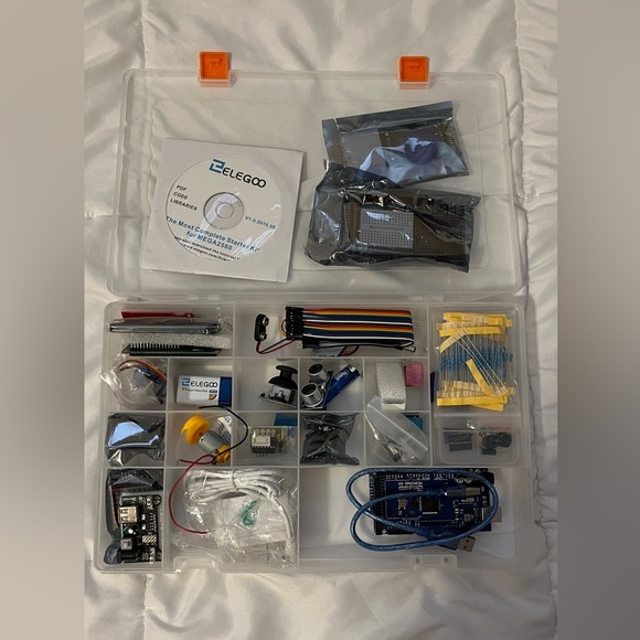 ELEGOO Arduino Starter Kit - Picture 1 of 3